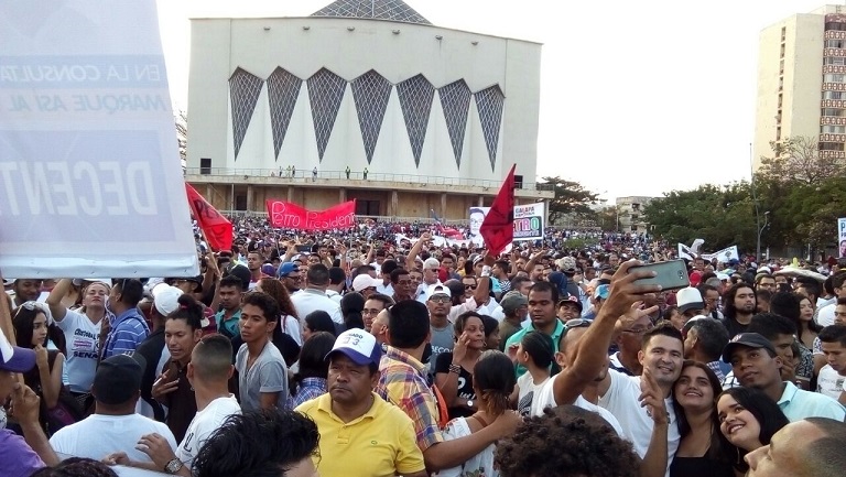plaza-d-ela-paz-2